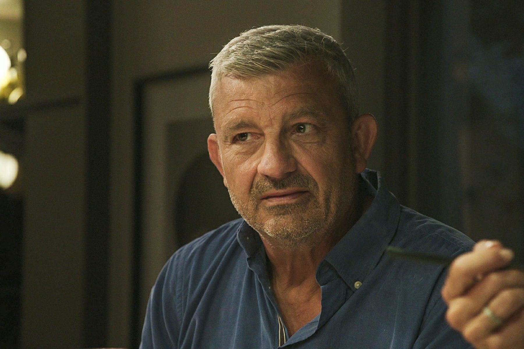 Wacht er een nieuwe liefde op Mathias in 'Familie' | TVvisie
