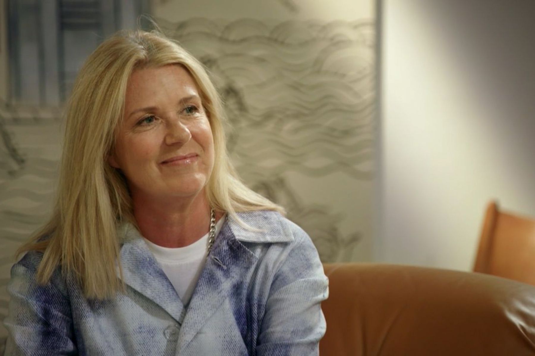 Barbara Sarafian verkoopt stukje familiegeschiedenis in 'Stukken van Barbara Sarafian verkoopt stukje familiegeschiedenis in 'Stukken van