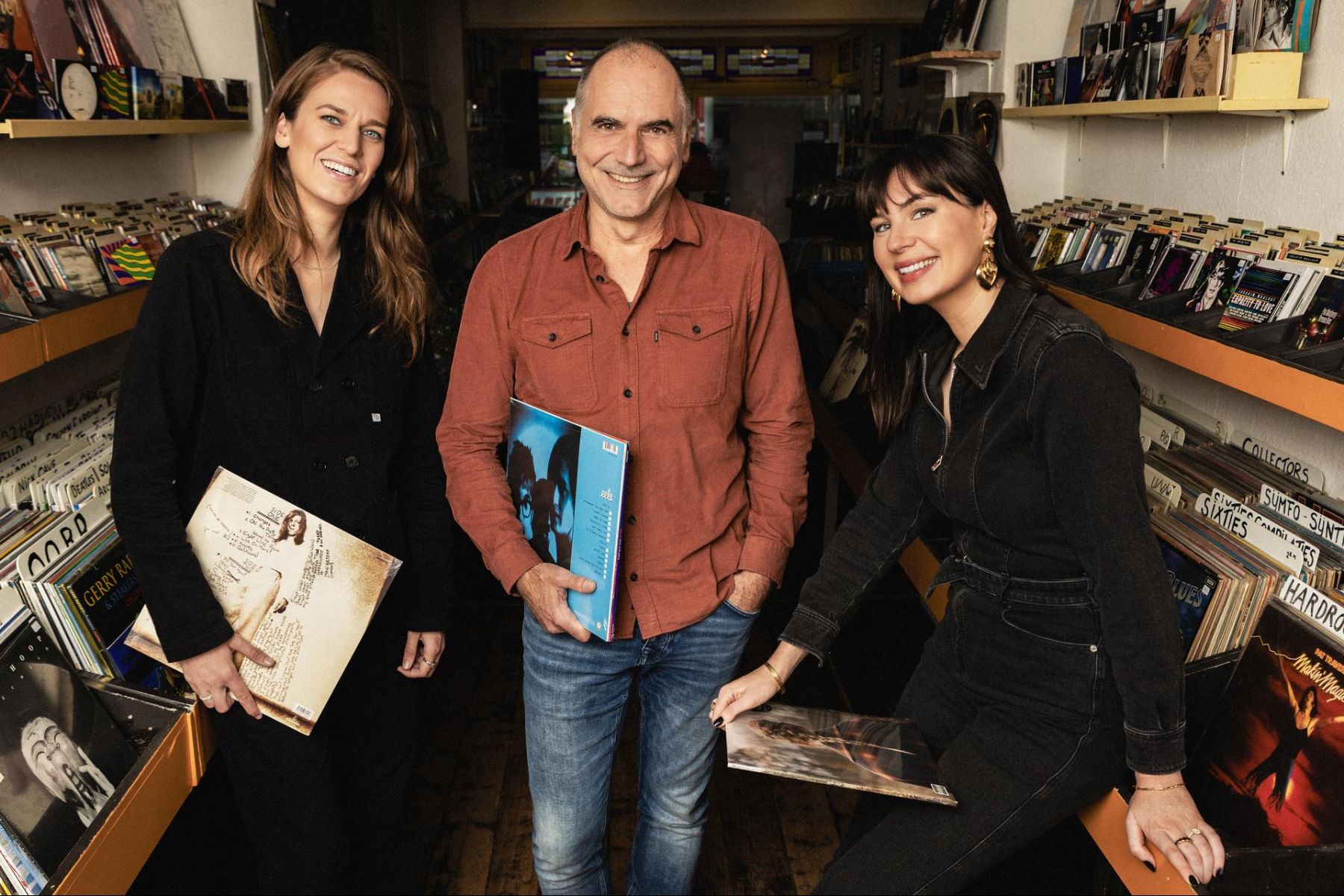 'Nacht van de Popmuziek 2023' met Leo Blokhuis, Vera Siemons en Emmely de Wilt TVvisie 'Nacht van de Popmuziek 2023' met Leo Blokhuis, Vera Siemons en Emmely de Wilt TVvisie