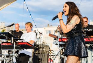 Milk Inc aan het Q-Beach House (Qmusic)