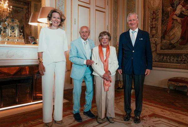 Annie en Ray op audiëntie bij de Koning (VTM)